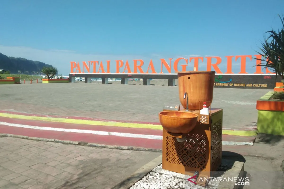 Pantai Parangtritis